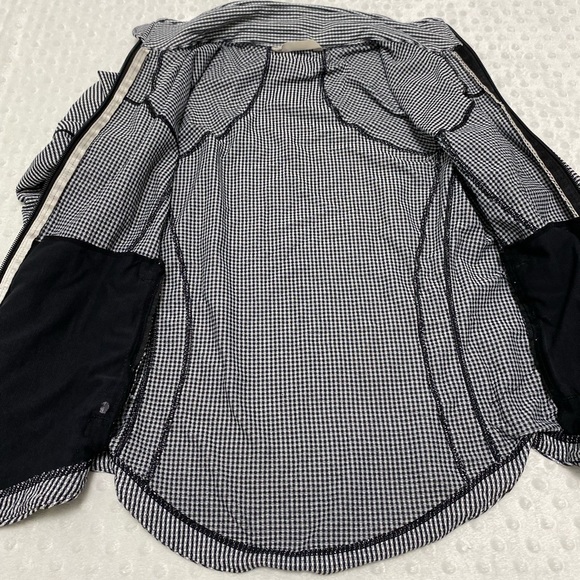 Lululemon Sweater (size 8) - Picture 2 of 8